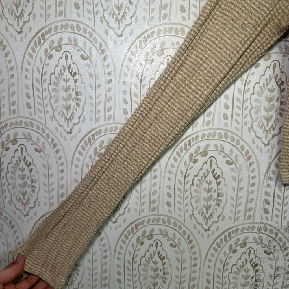 AERO AIRSTRENGTH RIBBED LONG SLEEVE‎ CROP TOP EARTHY NEUTRAL SIZE L